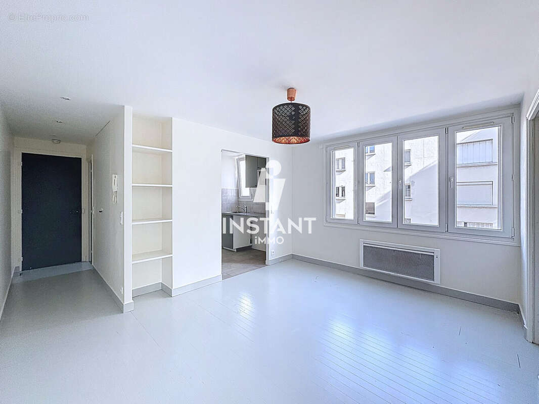 Appartement à LE BLANC-MESNIL