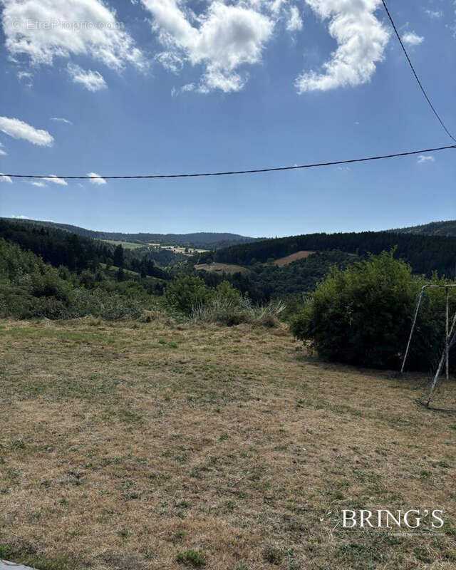 Maison à SAINT-ROMAIN-LES-ATHEUX