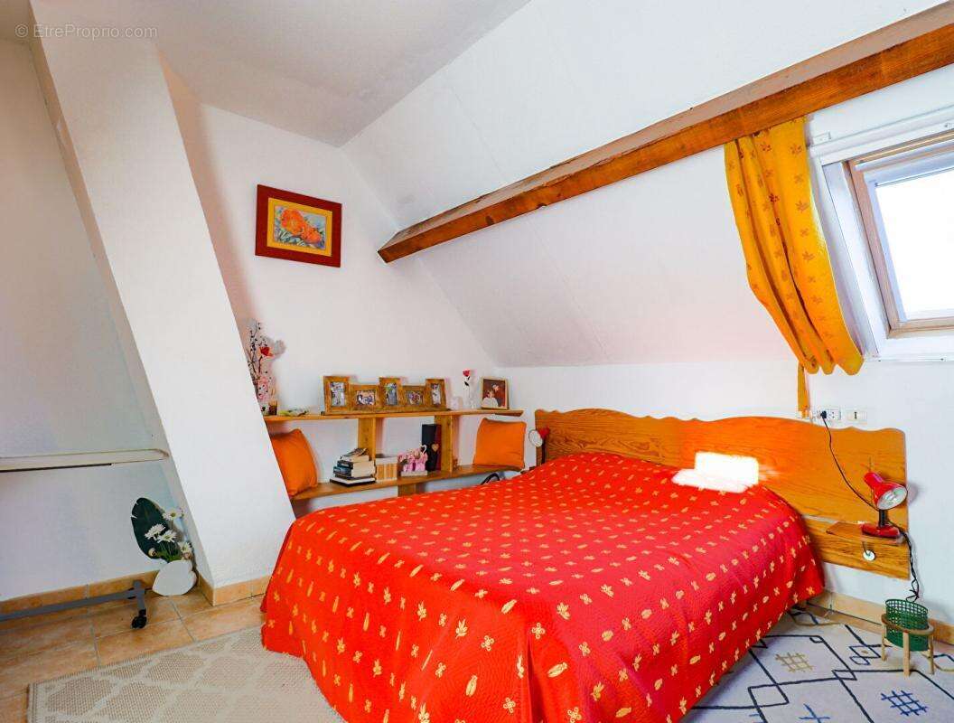 Maison à LA SALVETAT-SUR-AGOUT