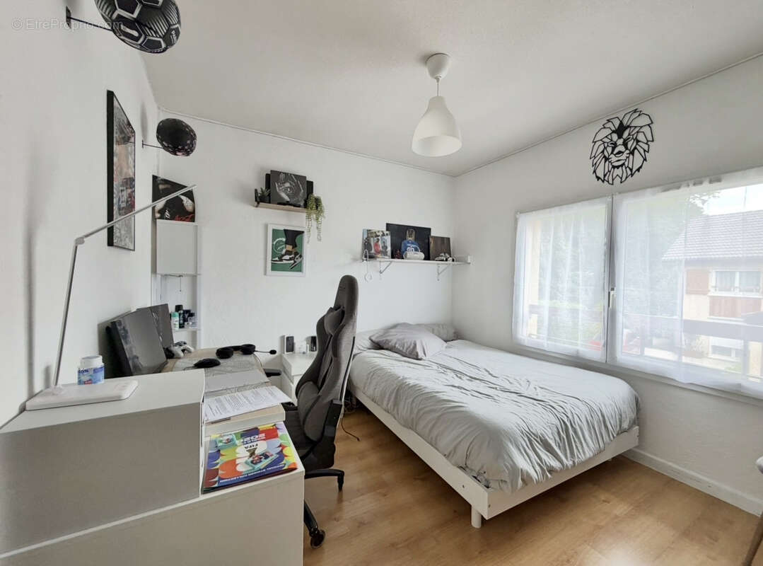 Maison à VILLE-LA-GRAND