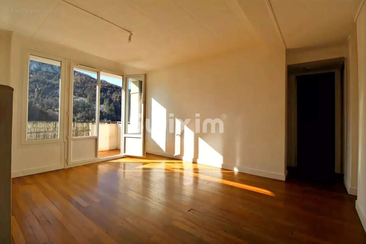Appartement à SAINT-CLAUDE