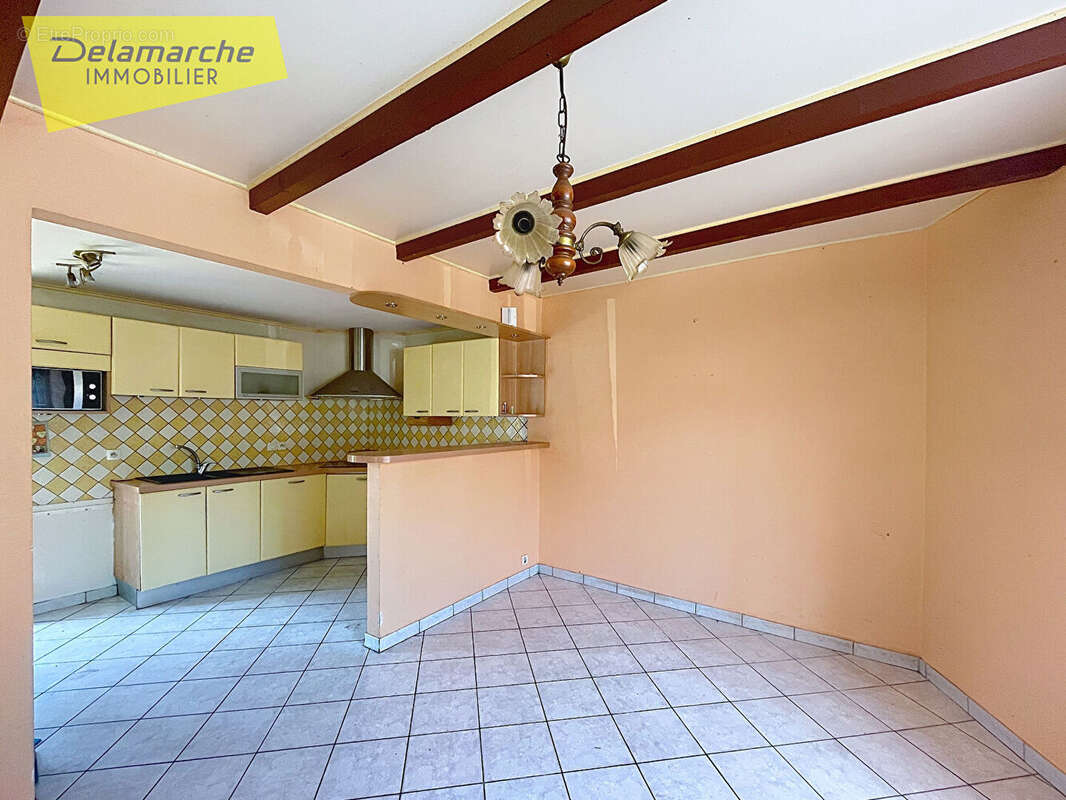 Maison à SAINT-SAUVEUR-LA-POMMERAYE