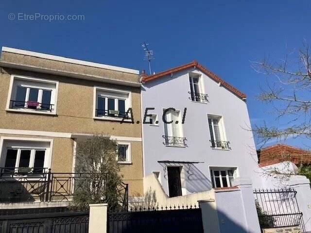 Appartement à COLOMBES