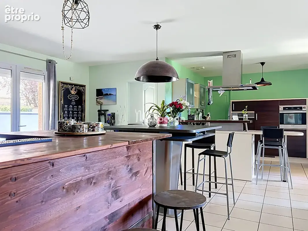 Maison - T5 -130 m2 - photo 2