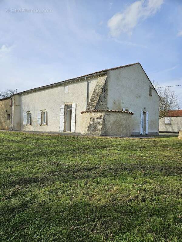 Maison à LAURAET
