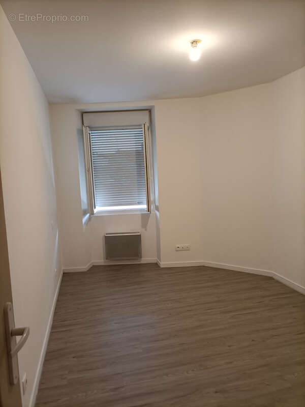 Appartement à NIEUL-LE-DOLENT