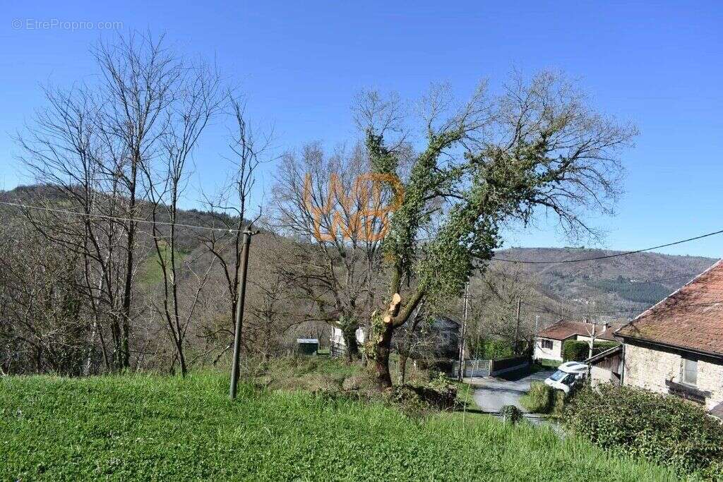 Maison à DECAZEVILLE