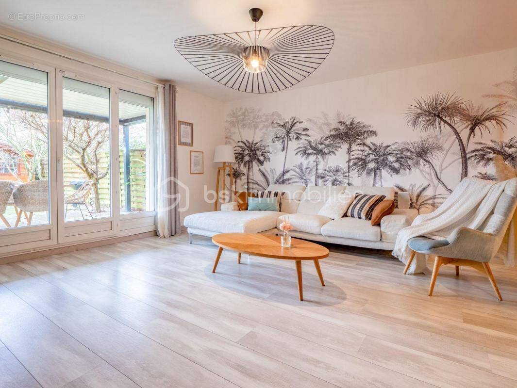 Maison à BAILLY-ROMAINVILLIERS