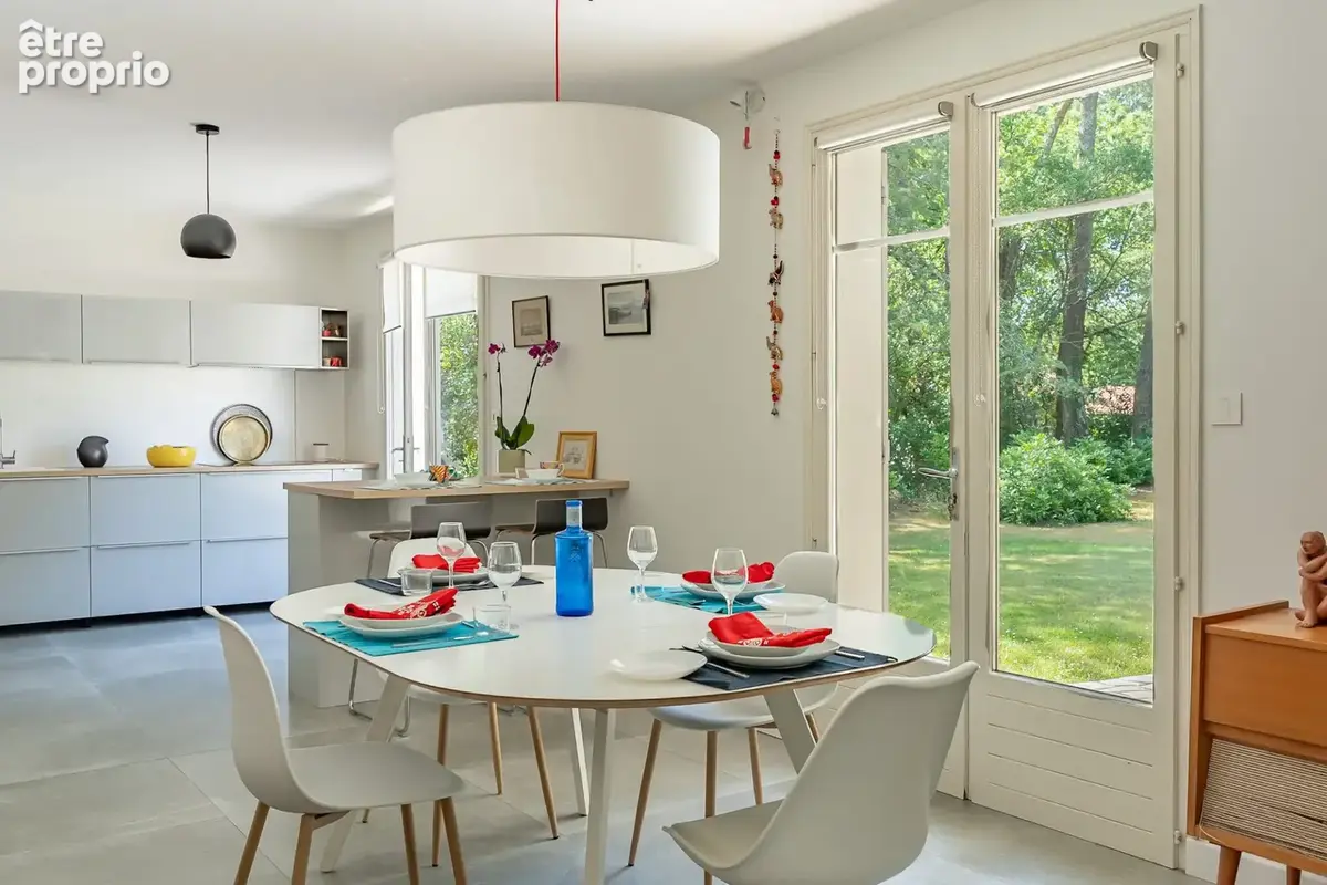 Maison 244 m² à Saint-Aubin-De-Medoc  - photo 5