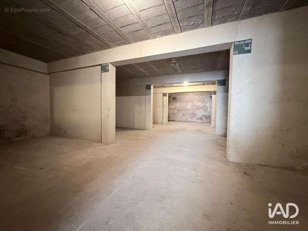 Photo 2 - Commerce à FLEURY-LA-RIVIERE