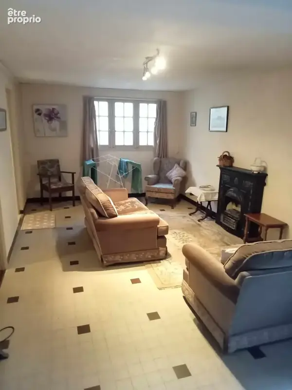 Opportunité rare de trois propriétés séparées en une ; idéal pour vivre et louer - photo 33