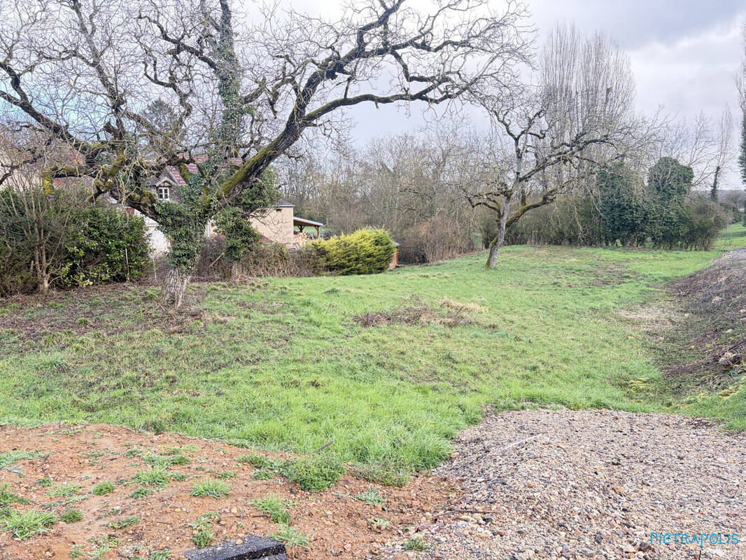 Terrain à GIVRY