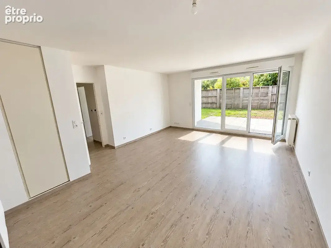 A VENDRE - AGENCE GIBOIRE PACE *EXCLUSIVITE* Appartement T3 63.95m² avec un beau rez-de-jardin d'env. 60m² à Vezin Le Coquet - photo 2