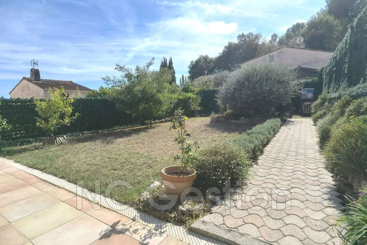 Maison à LA COLLE-SUR-LOUP