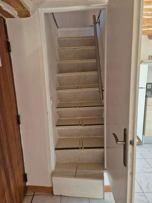   - Appartement à DRAGUIGNAN
