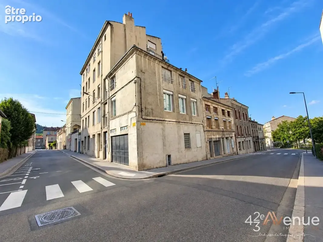 Appartement à SAINT-ETIENNE