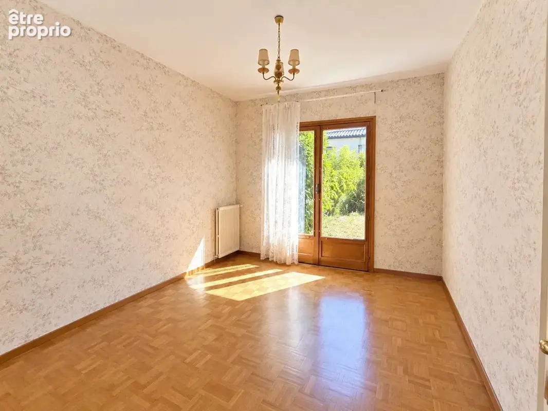 Maison familiale sur sous sol complet - 8 pièces – 189 m² - photo 4