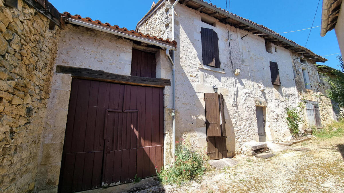 20260617_162429 - Maison à SAINT-PARDOUX-LA-RIVIERE