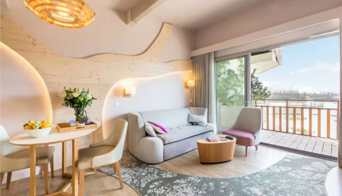 Appartement à VILLENEUVE-LE-COMTE