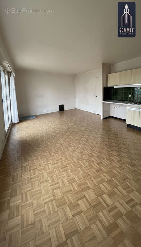 Appartement à PARIS-19E