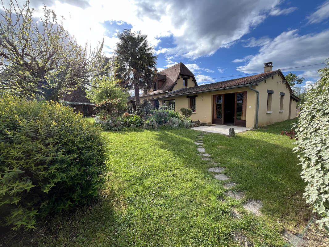 Maison à PLAZAC