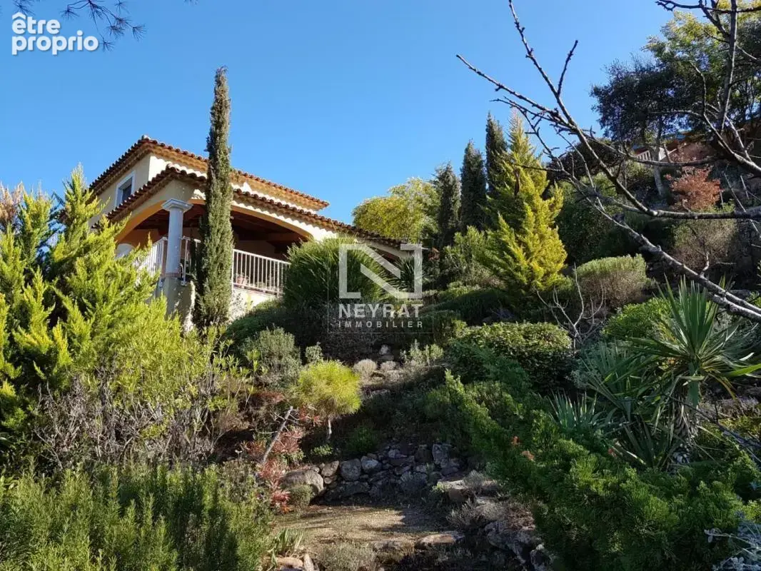 Les Esterets Montauroux Belle villa individuelle de  4 chambres  avec piscine - photo 3