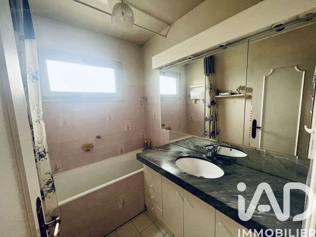 Photo 7 - Appartement à BOURG-LA-REINE