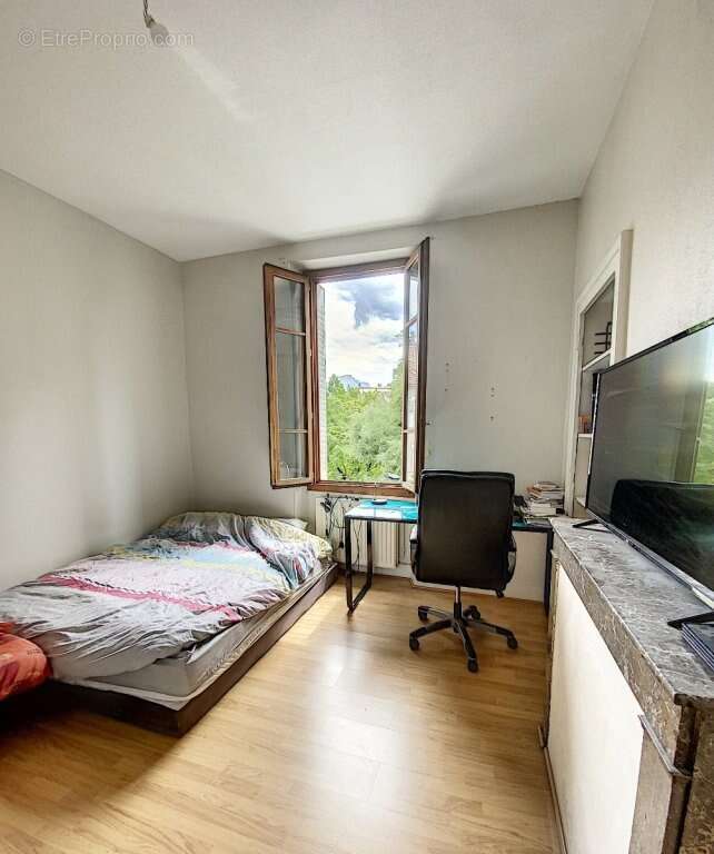 Chambery - t3 62 m² - cave - photo 4