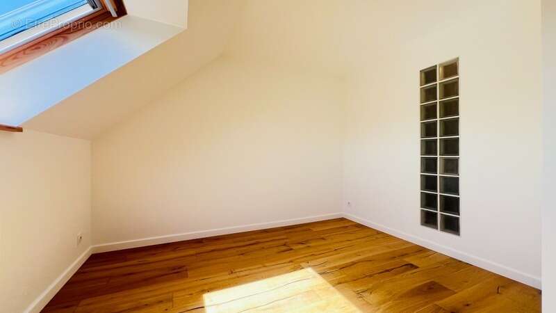 Dpt Finistère (29), à vendre QUIMPER maison / appartement  de 90 m² habitable - Terrasse - Parking - photo 12