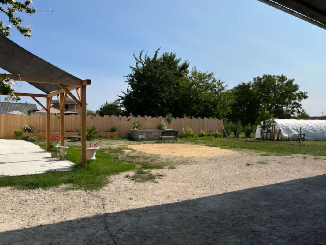 Maison à VILLEVOQUES