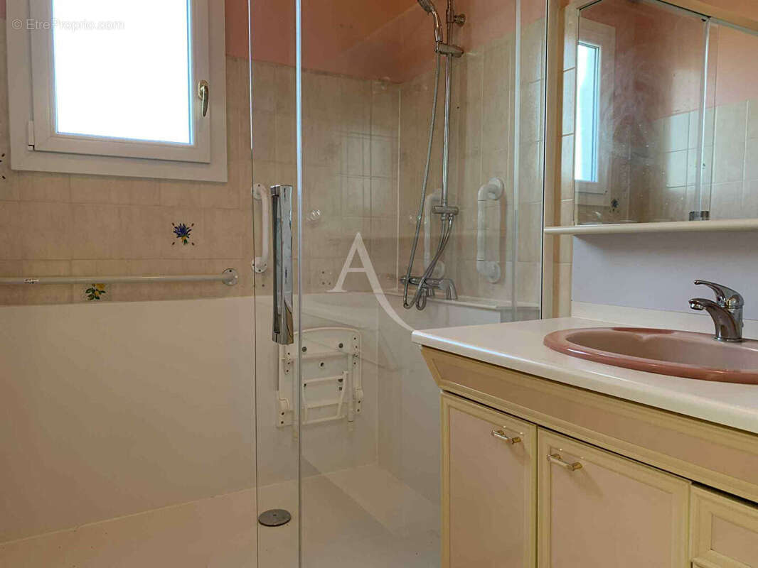 Maison à COULOMMIERS