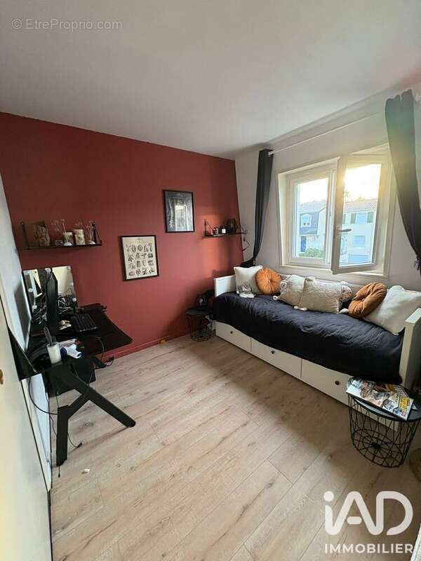 Maison 100 m² à Mennecy  - photo 8