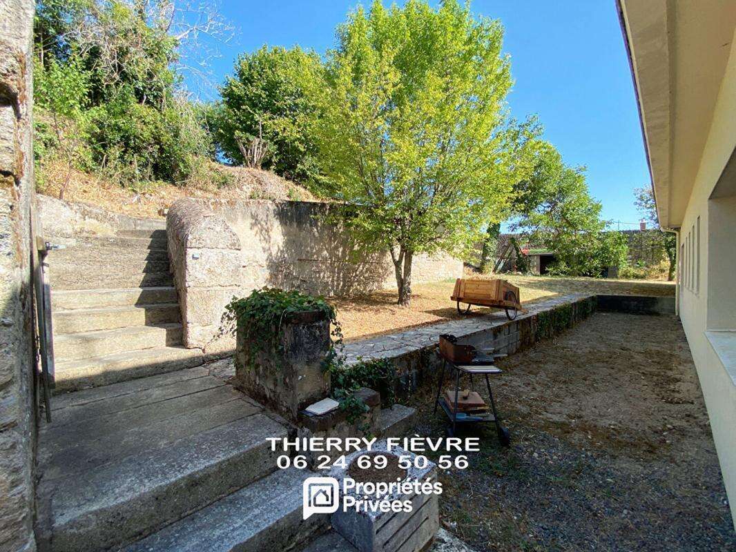 A VENDRE MONTREUIL BELLAY 49260 Maison de 151 m2  4 chambres sur terrain clos avec véranda cave - photo 13
