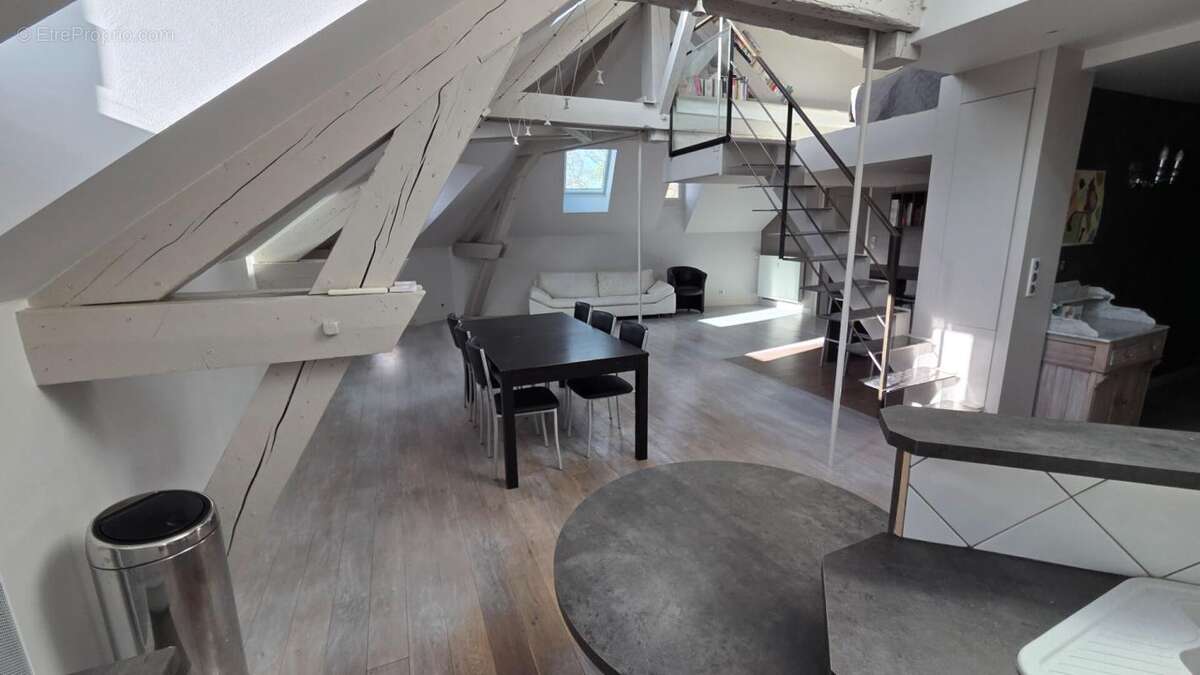 Appartement à AIX-LES-BAINS