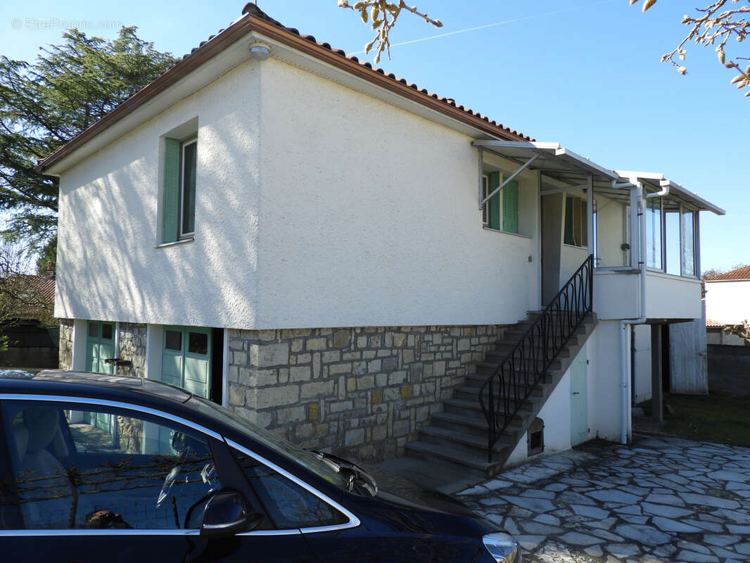 Maison à VILLEFRANCHE-DE-ROUERGUE