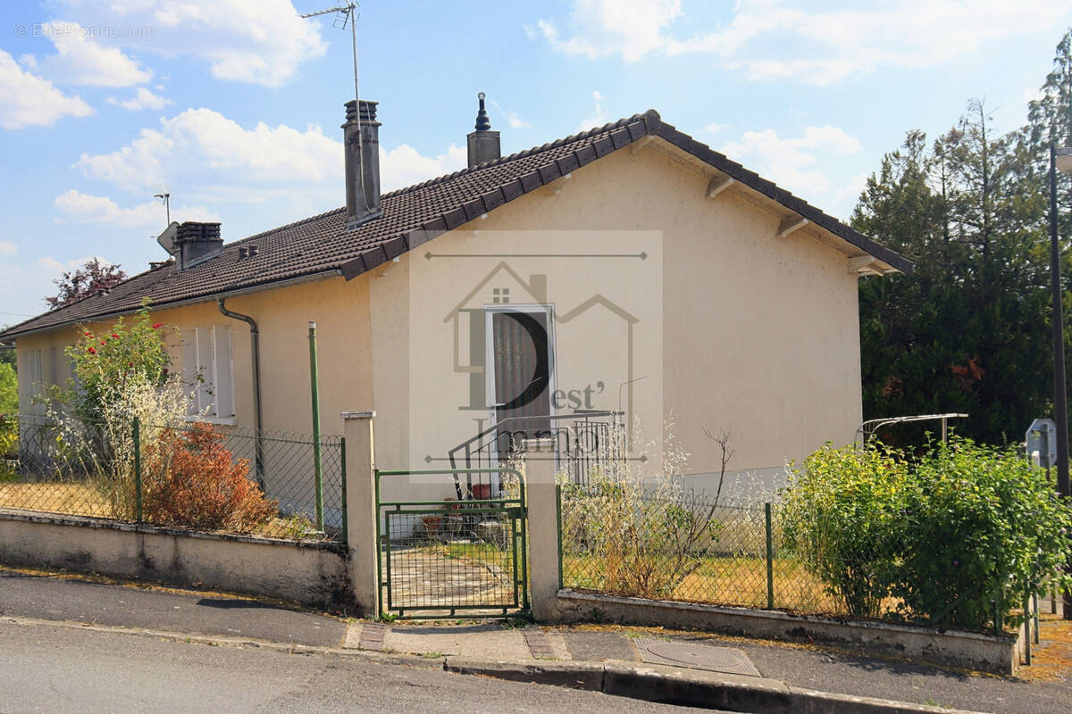 Maison à SAILLAT-SUR-VIENNE