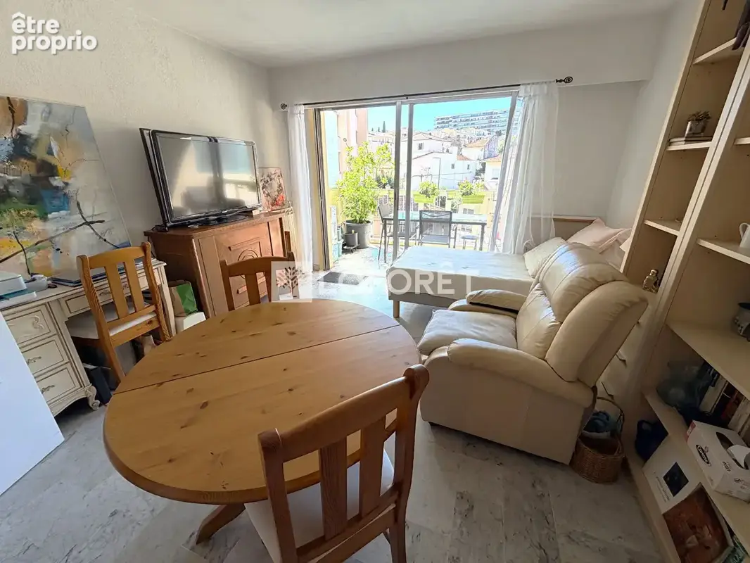 Cannes haut Gallieni : Studio 23 m² avec Terrasse et Cave - photo 4