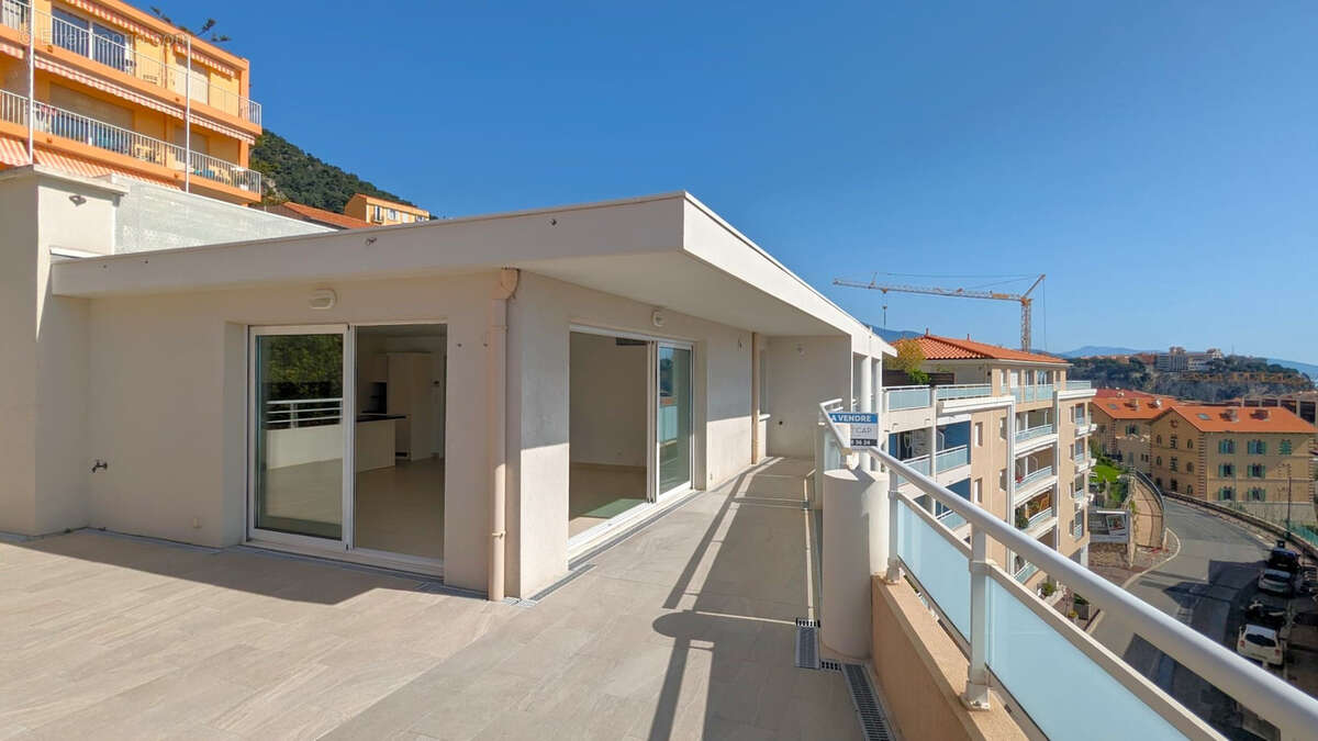 Appartement à CAP-D'AIL