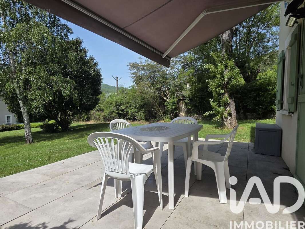 Appartement 52 m² à Saint-Geniez-D'olt  - photo 4