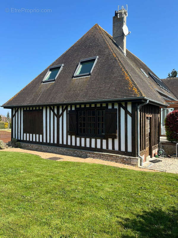 Maison à FONTAINE-ETOUPEFOUR