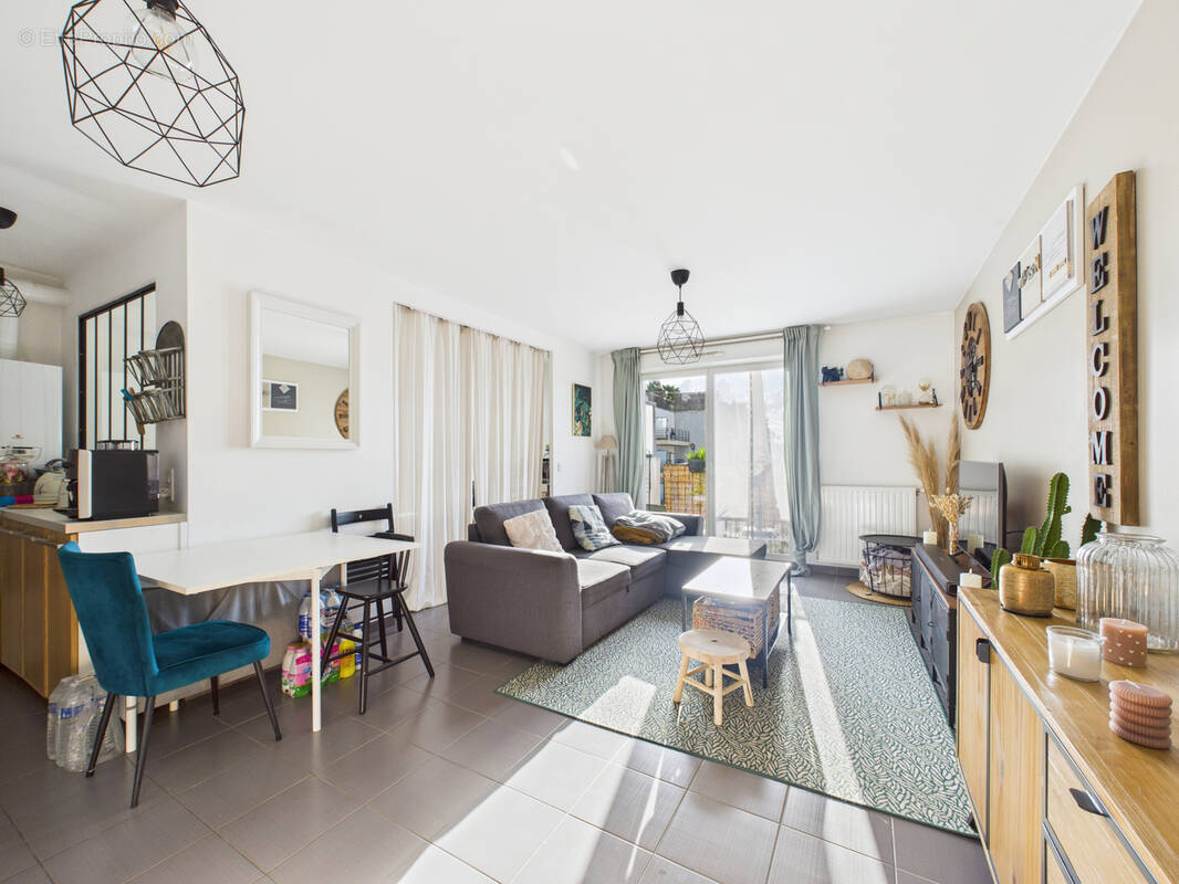 Appartement à SARTROUVILLE