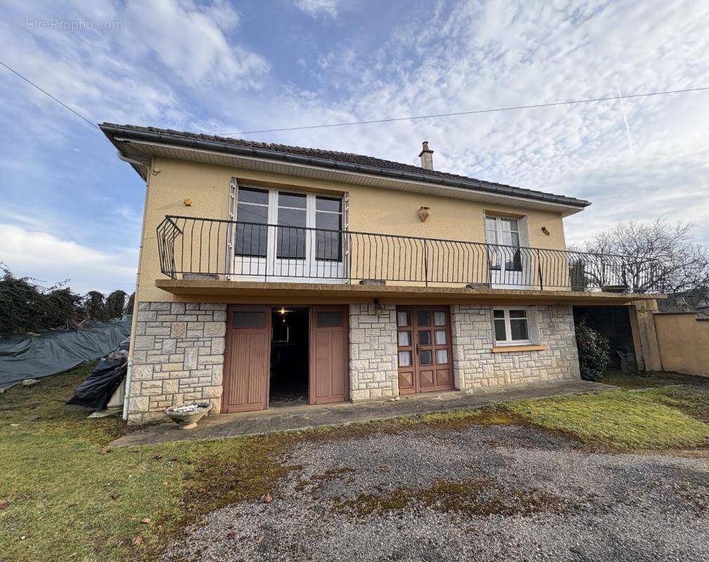 Maison à TROCHE