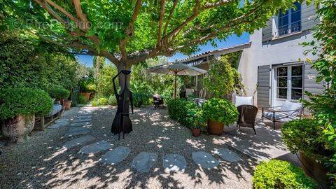 Maison à MAUSSANE-LES-ALPILLES