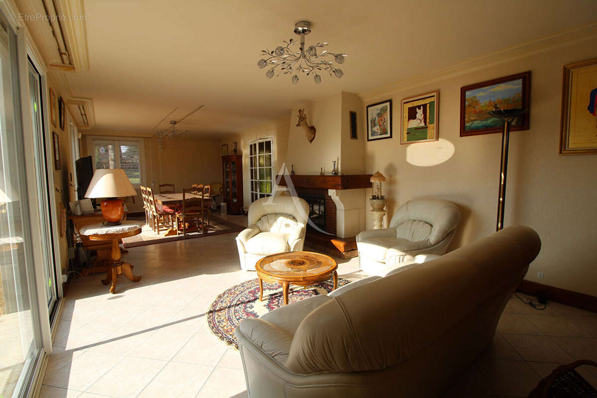 Maison à SAINT-GERVAIS-LA-FORET