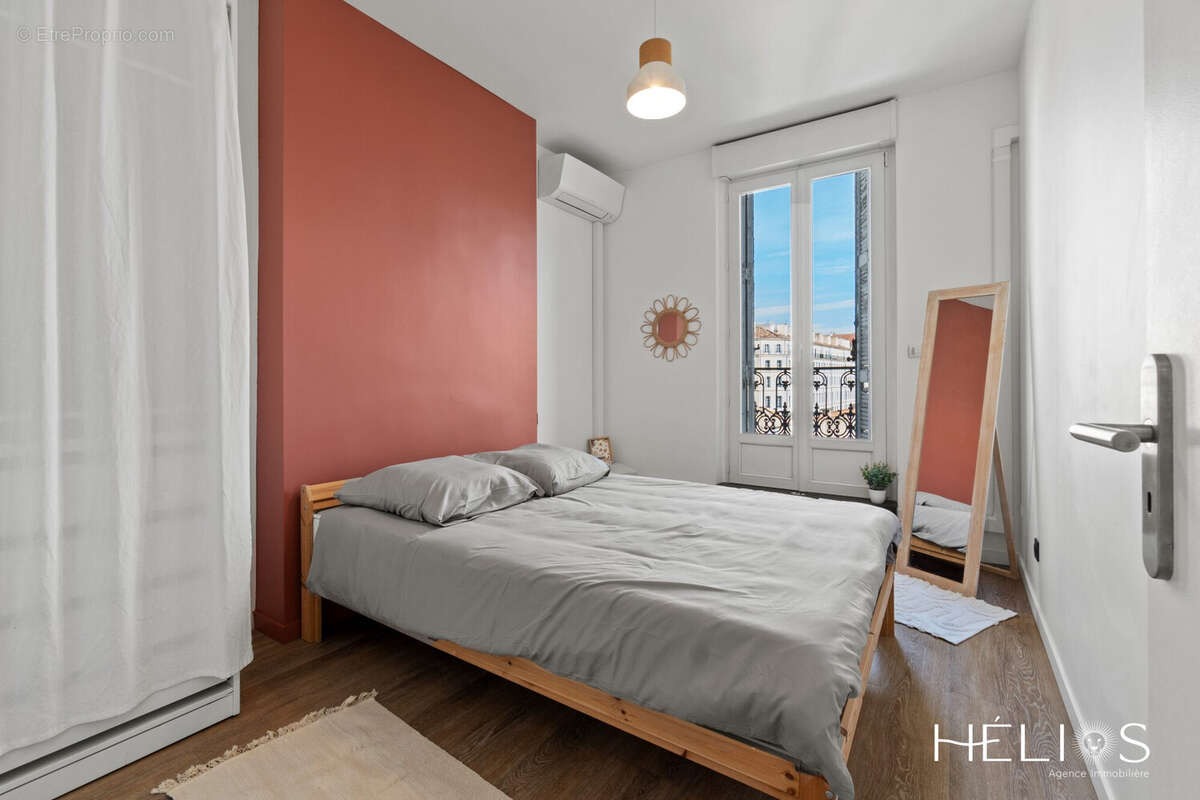 Appartement à MARSEILLE-2E