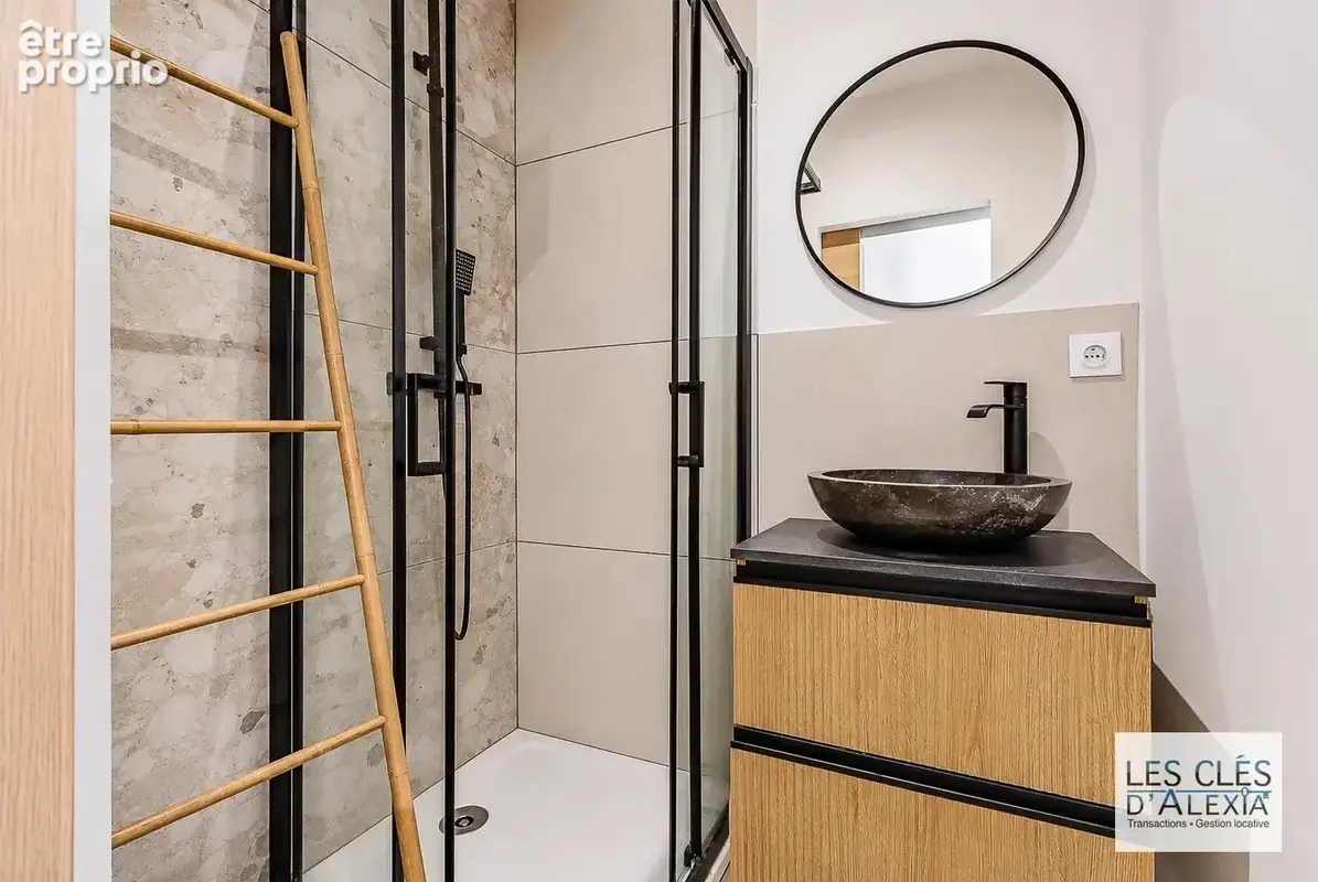 EXCLUSIVITÉ – LYON 6ᵉ SECTEUR FOCH – Appartement de caractère avec balcon, cave et grenier - photo 9
