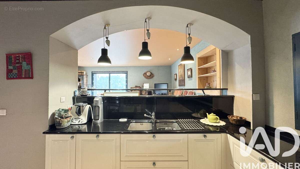 Maison 277 m² à Saint-Sigismond  - photo 7