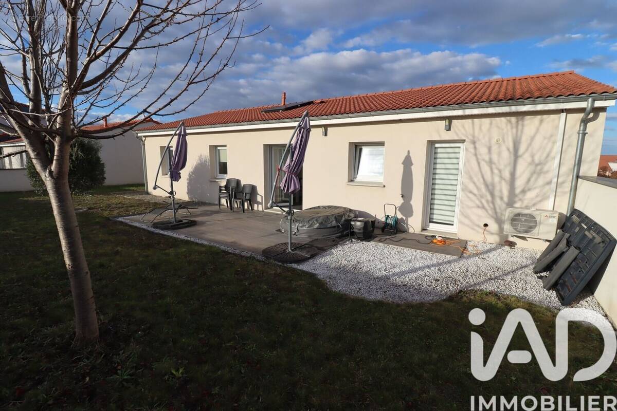 Photo 1 - Maison à LEMPDES