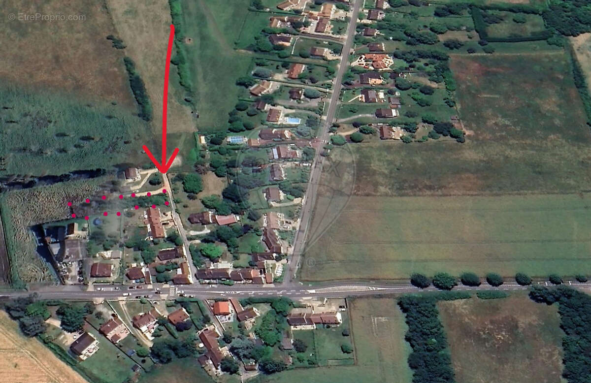 Terrain à EPIAIS-RHUS