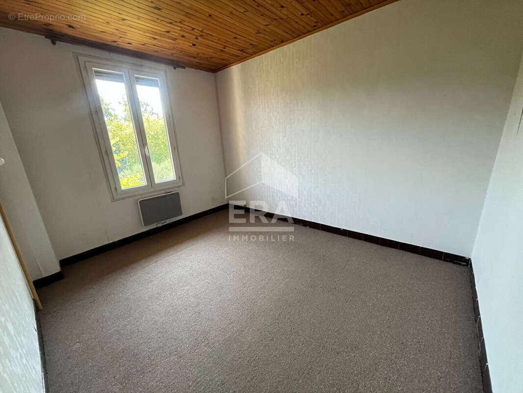 Maison à CHATEAU-ARNOUX-SAINT-AUBAN